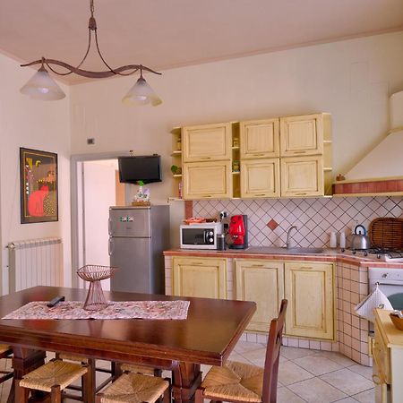 Casa Vacanze Il Gatto Rosso Trecase Extérieur photo
